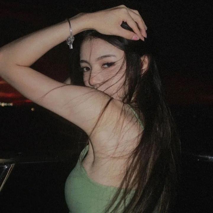深蓝与月光